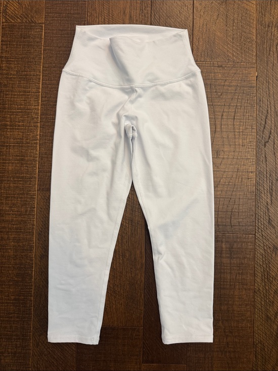ALO Yoga Pants - Alo Yoga  Airbrush White Cropped Leggings Capri Pants